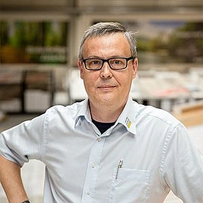 Herr Mund Assistent der Geschäftsleitung & Bodenbeläge